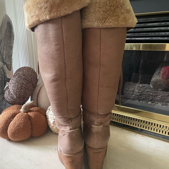 Yves Saint Laurent Ida Wedge Boots - Picture 4 of 13